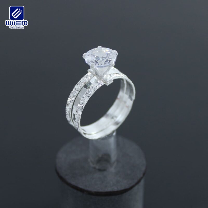 Anillo de tres argollas con zirconia blanca facetada – Platería Wüero