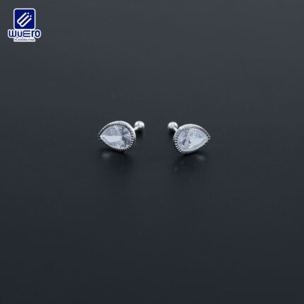 Aretes gota con zirconia blanca facetada 10×7 mm con broche de bola – Platería Wüero (cód. 5299)