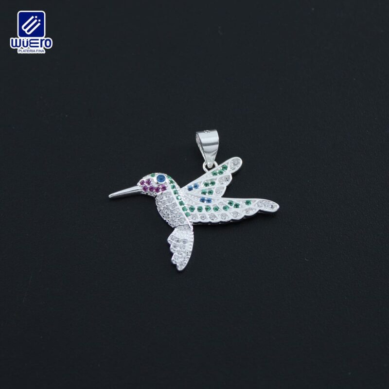 Dije colibrí en plata .925 con piedras de color – Platería Wüero (cód. 5310)