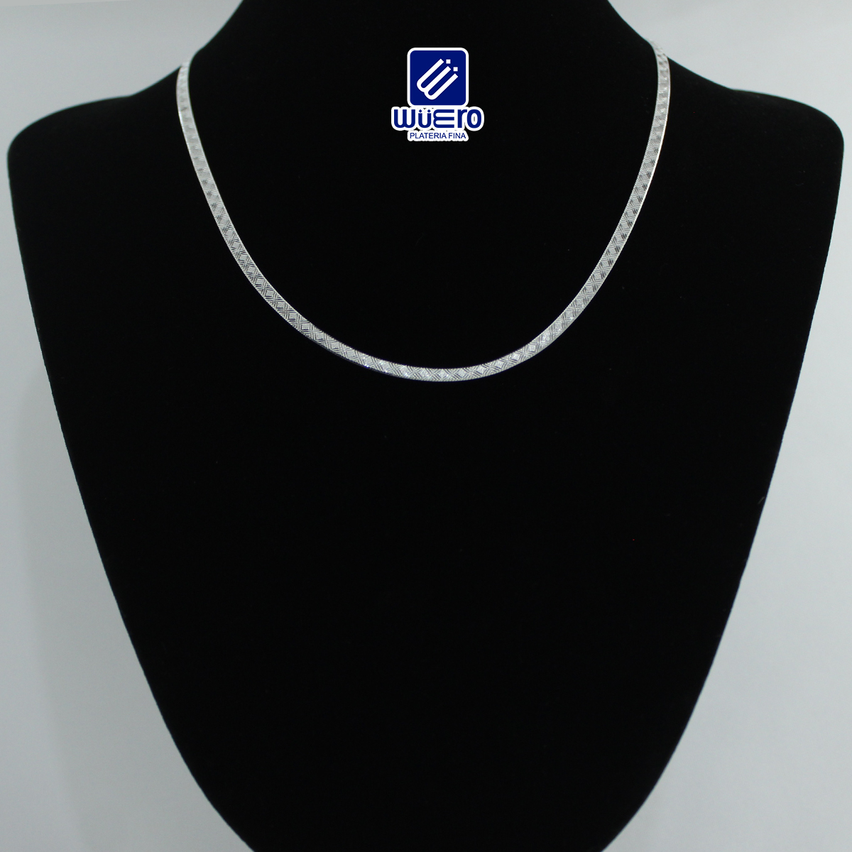 Cadena de Plata Italiana Planchada con Grabado de Rombos Cadena de Plata Italiana Planchada con Grabado de Rombos